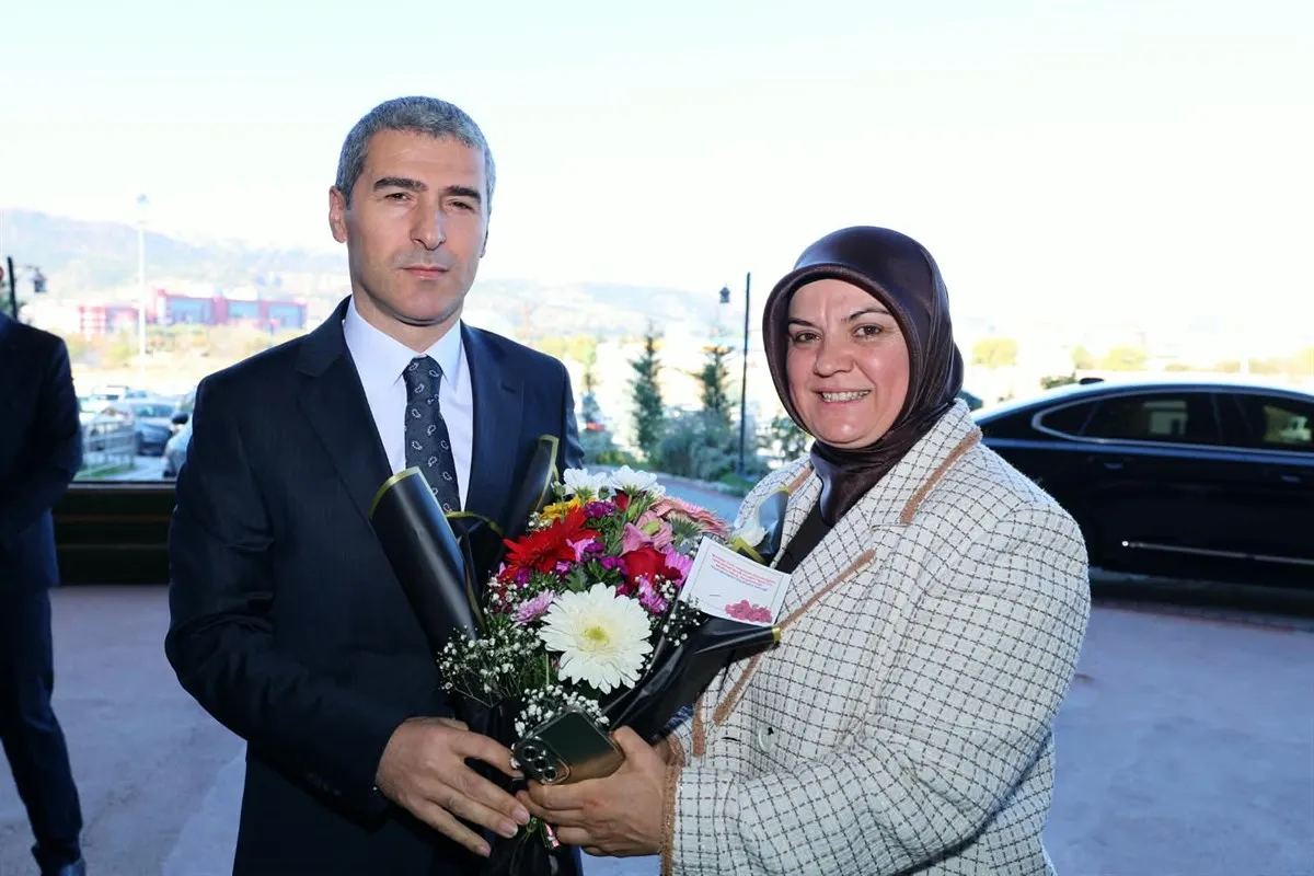 Vali Aktaş, muhtarlarla bir araya geldi