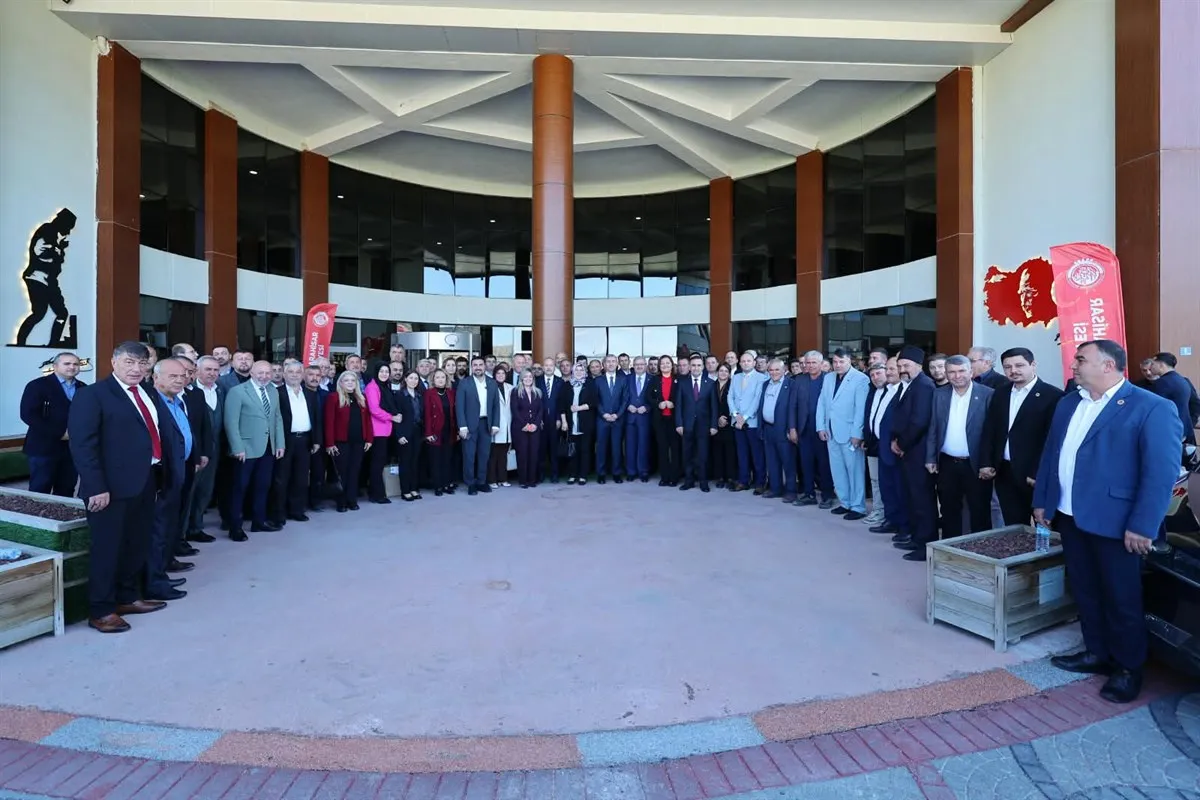 Vali Aktaş, muhtarlarla bir araya geldi