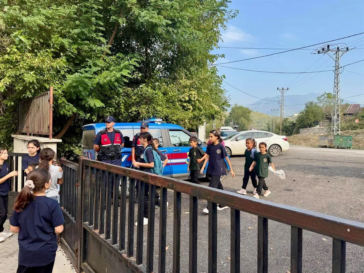 Kahramanmaraş’ta öğrencilerin güvenliği için denetimler sürüyor