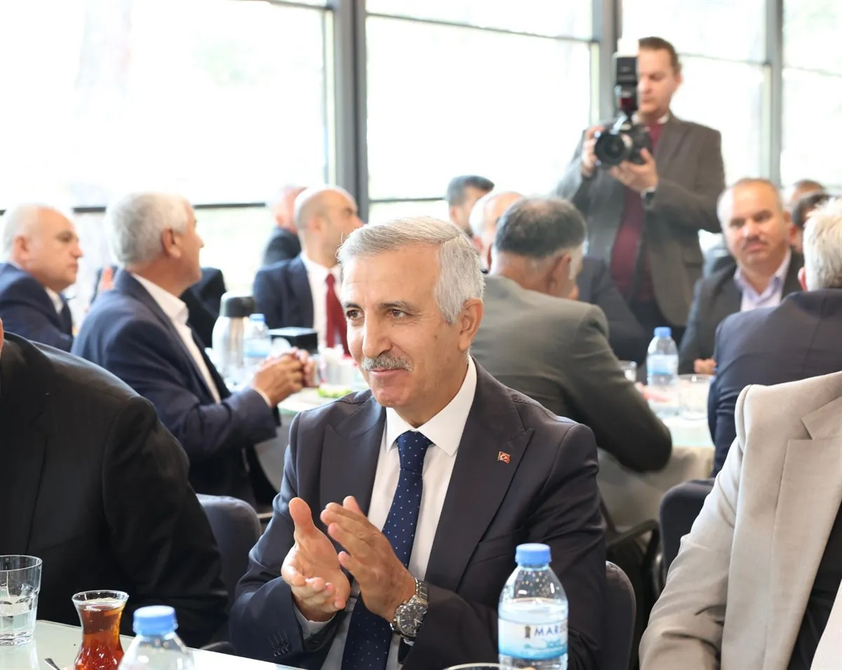 Vali Ünlüer, Muhtarlar Günü kahvaltı programında muhtarlarla bir araya geldi