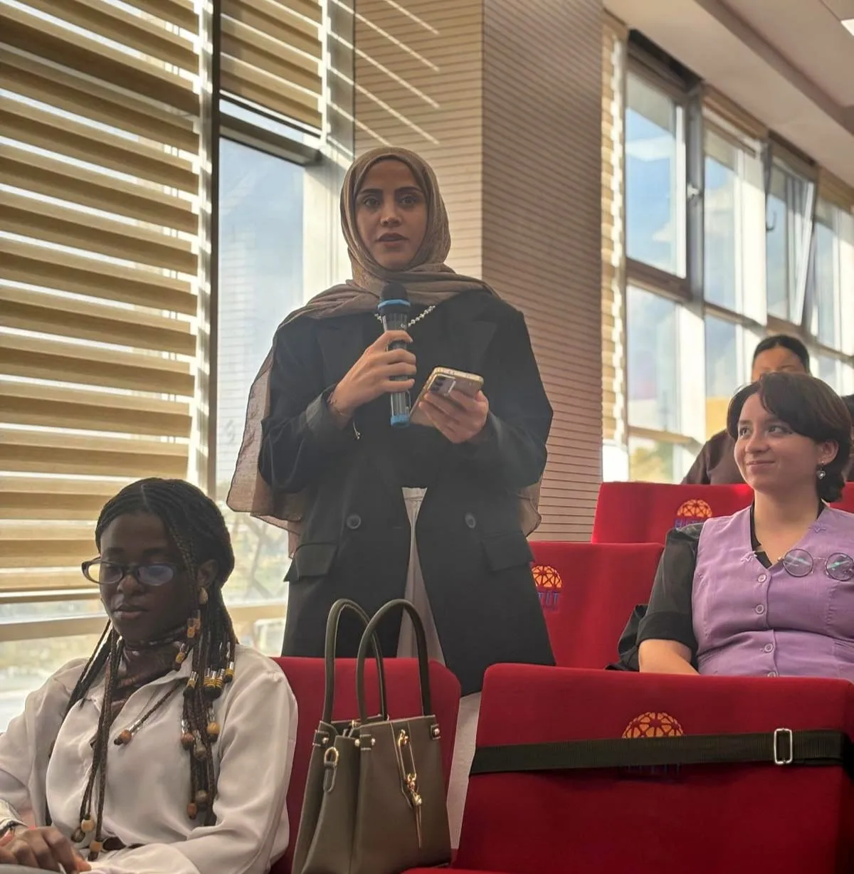 Filipinler Ankara Büyükelçisi Uluslararası İlişkiler Bölümü öğrencileriyle buluştu