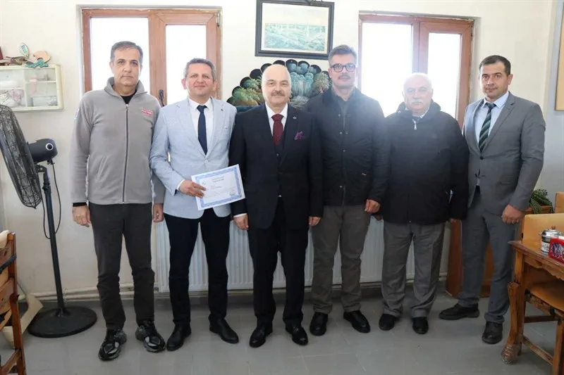 Kaymakam Yıldız’dan İlçe Tarım Müdürü Çakır’a veda yemeği