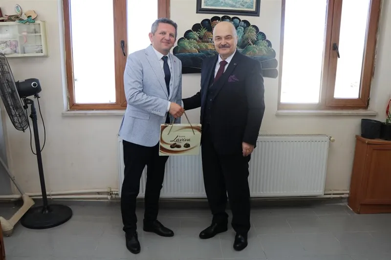 Kaymakam Yıldız’dan İlçe Tarım Müdürü Çakır’a veda yemeği