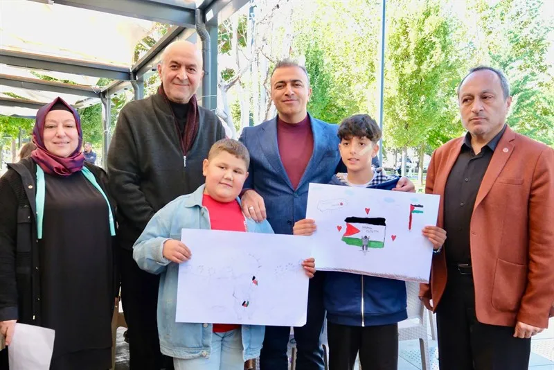 Çocukların Kaleminden Filistinli çocuklara destek