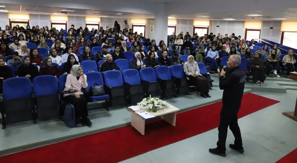 DPÜ’de afet bilinci ve eğitimi semineri