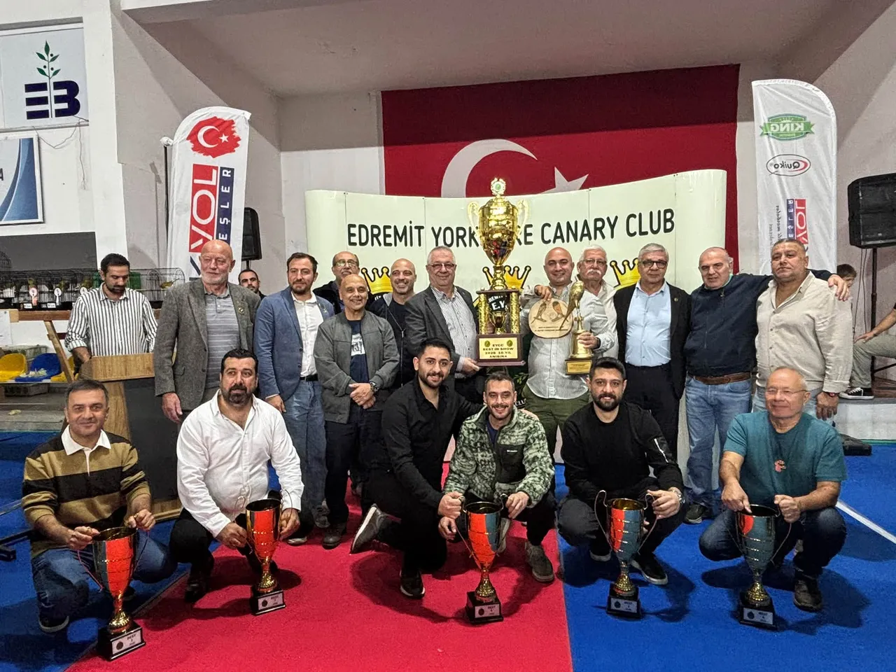 Dünyanın En büyük Yorkshire Kanarya Yarışması Edremit’te yapıldı