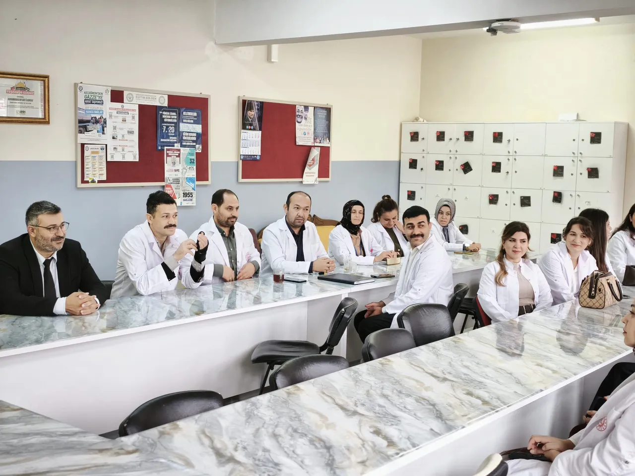 Kahramankazan Kaymakamı Yılmaz, Gazi ilkokulunu ziyaret etti