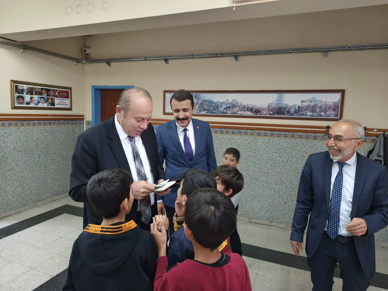 Kahramankazan Kaymakamı Yılmaz, Gazi ilkokulunu ziyaret etti