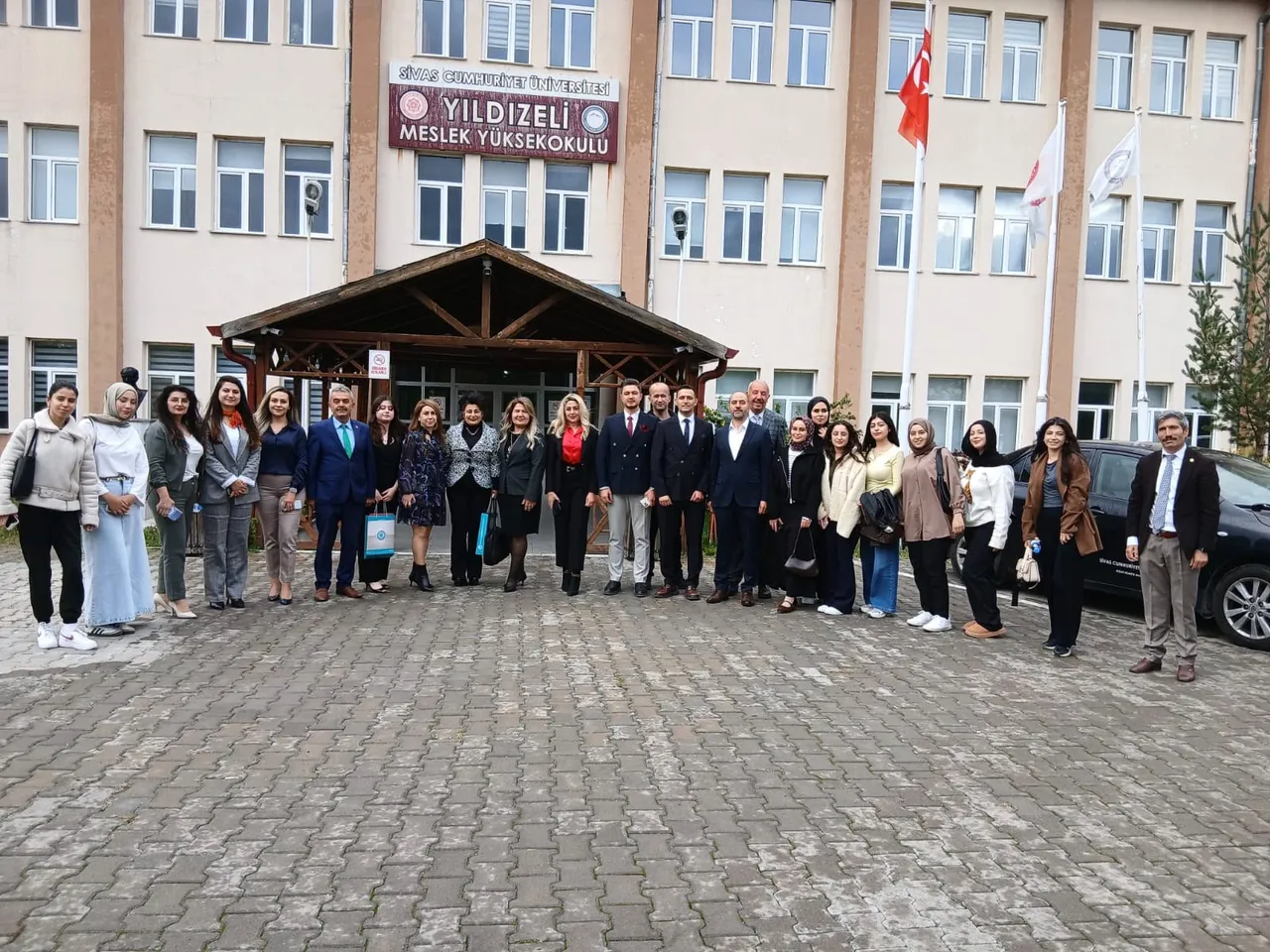 Yıldızeli meslek yüksekokulunda bağımlılıkla mücadele semineri düzenlendi
