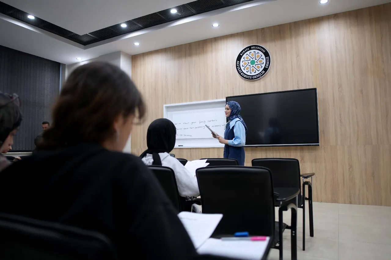 Ali Ulvi Kurucu Gençlik Merkezi’nde güz dönemi eğitimleri başladı