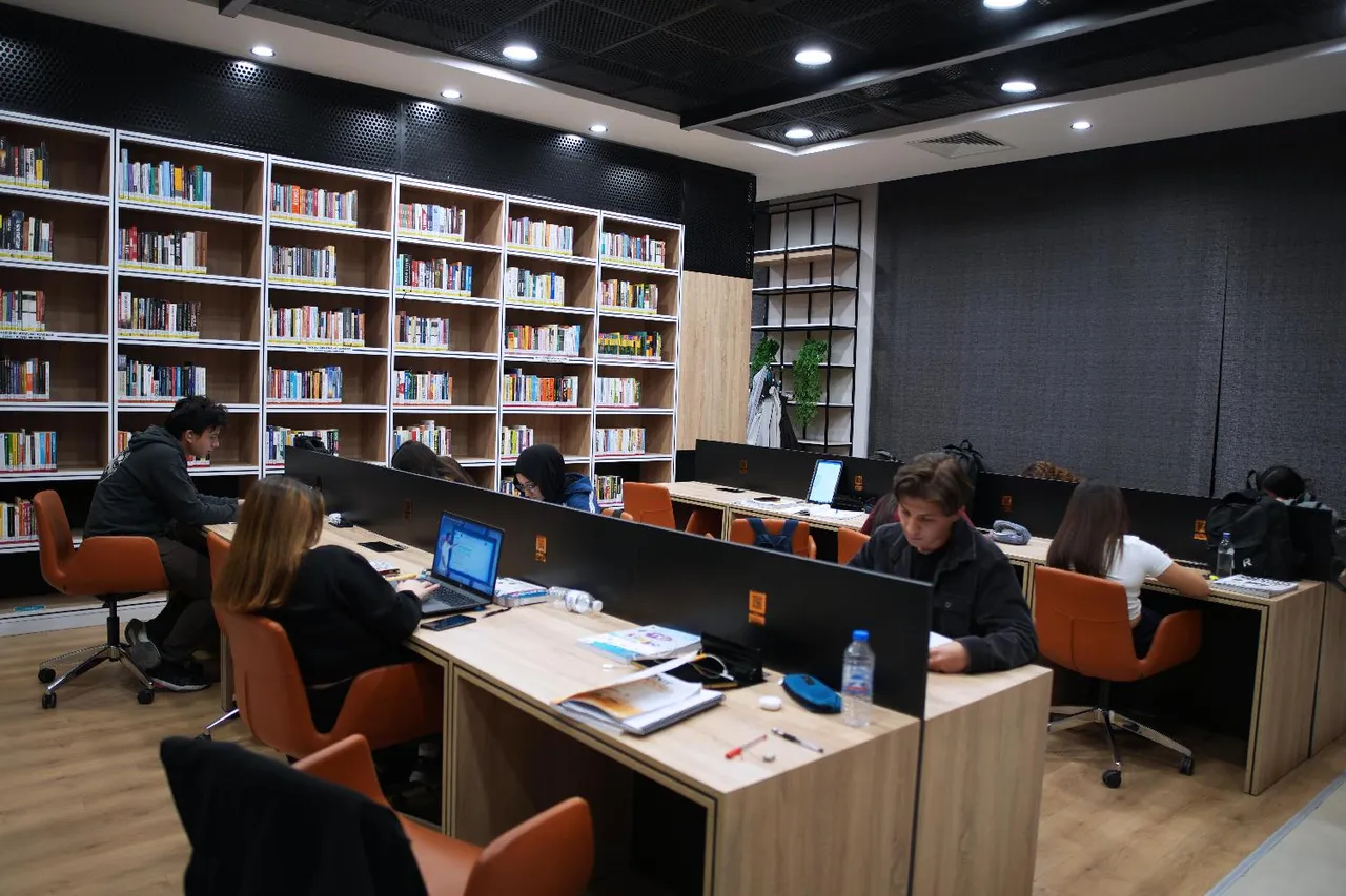 Ali Ulvi Kurucu Gençlik Merkezi’nde güz dönemi eğitimleri başladı