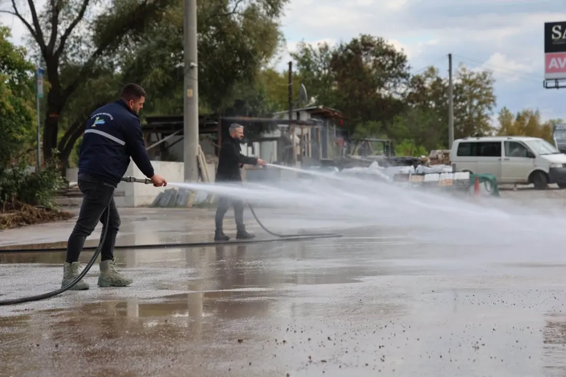 Kartepe’de afetin ardından yaralar sarılıyor