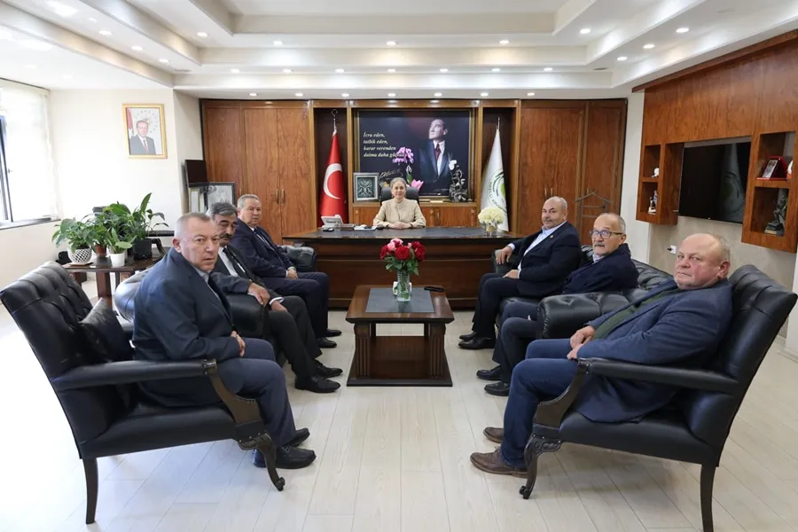 19 Ekim Muhtarlar Günü Dolayısıyla Nazilli Muhtarlar Derneği, Nazilli Kaymakamını ziyaret etti