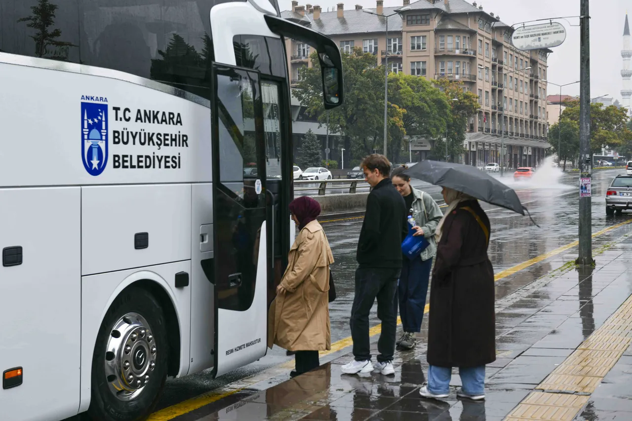 ABB’den üniversite öğrencilerine Panoramik Ankara Turu