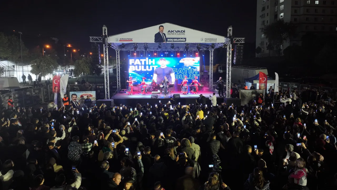 Akvadi’de coşku tavan yaptı: Fatih Bulut Pamukkale’yi salladı