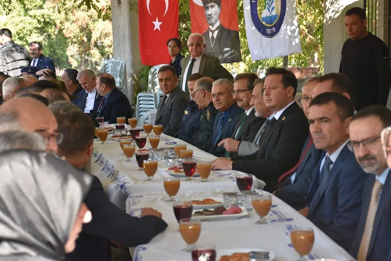 Salihli Kaymakamından Muhtarlar Derneğine ziyareti