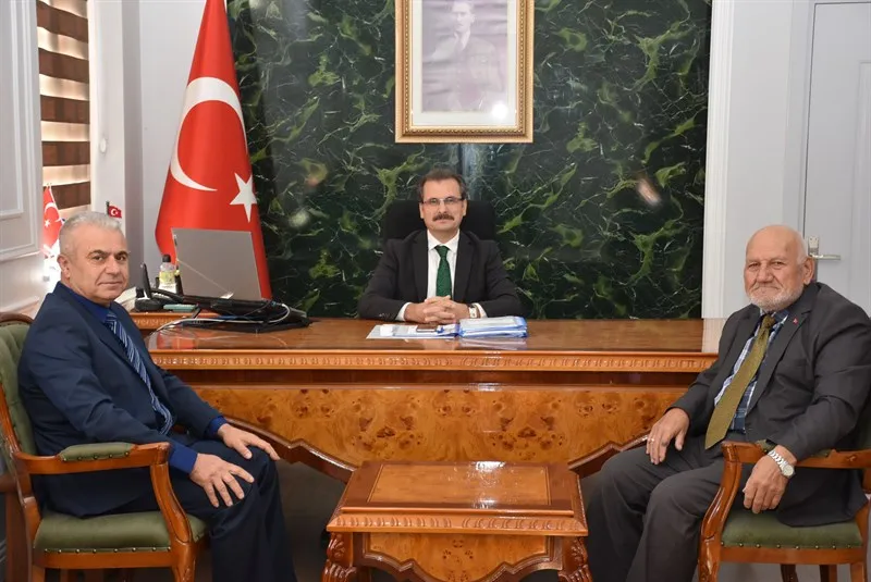 Muhtarlar Derneği’nden Salihli Kaymakamına ziyaret