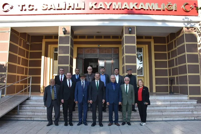 Muhtarlar Derneği’nden Salihli Kaymakamına ziyaret
