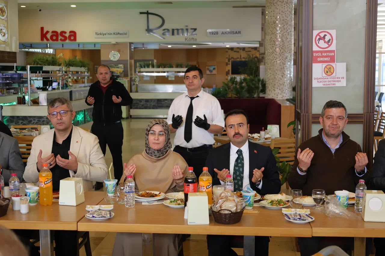 Sandıklı Belediye Başkan Vekili Sevim Ulusoy, düzenlenen programa katıldı