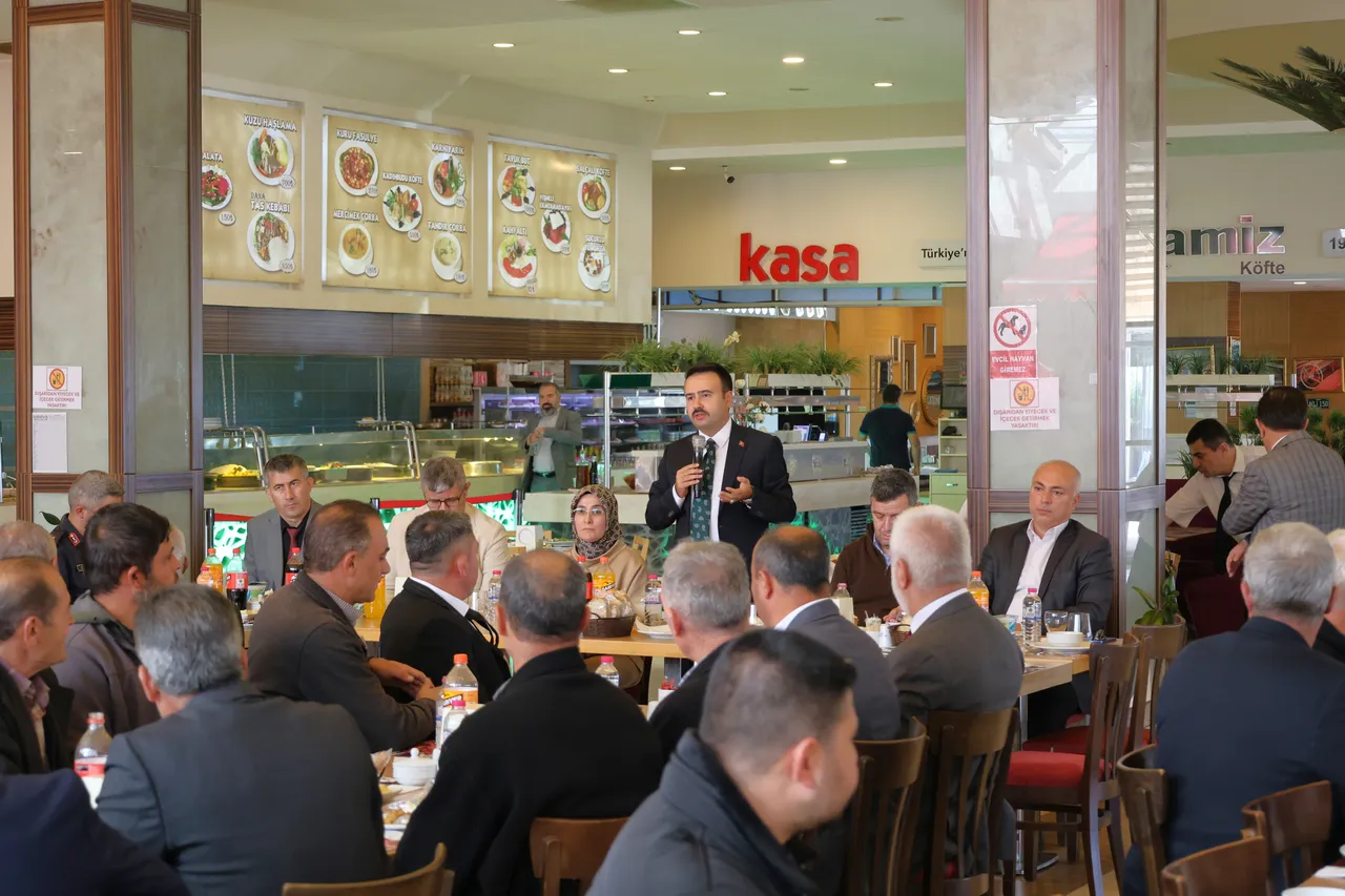 Sandıklı Belediye Başkan Vekili Sevim Ulusoy, düzenlenen programa katıldı