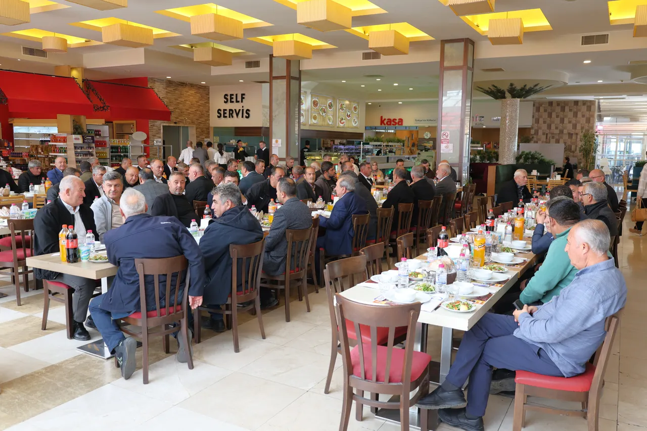 Sandıklı Belediye Başkan Vekili Sevim Ulusoy, düzenlenen programa katıldı