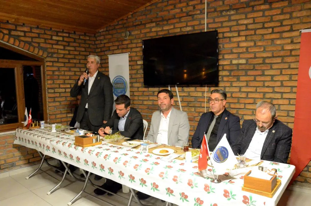 Sarıkaya Kaymakamı Demirkıran, düzenlenen programında muhtarlarla bir araya geldi