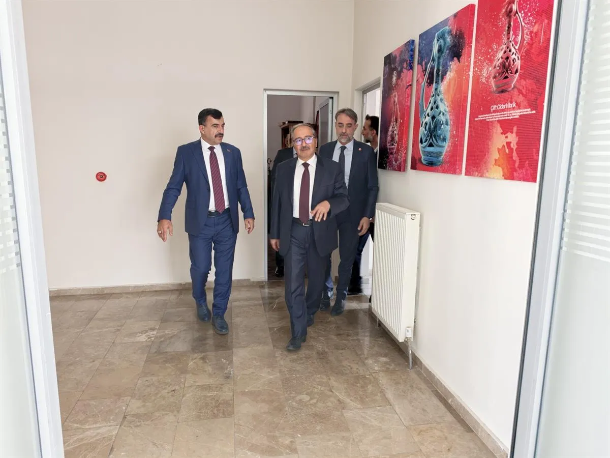 Selçuklu Kaymakamı Ali Candan19 Ekim Muhtarlar Günü’nde muhtarlarla bir araya geldi