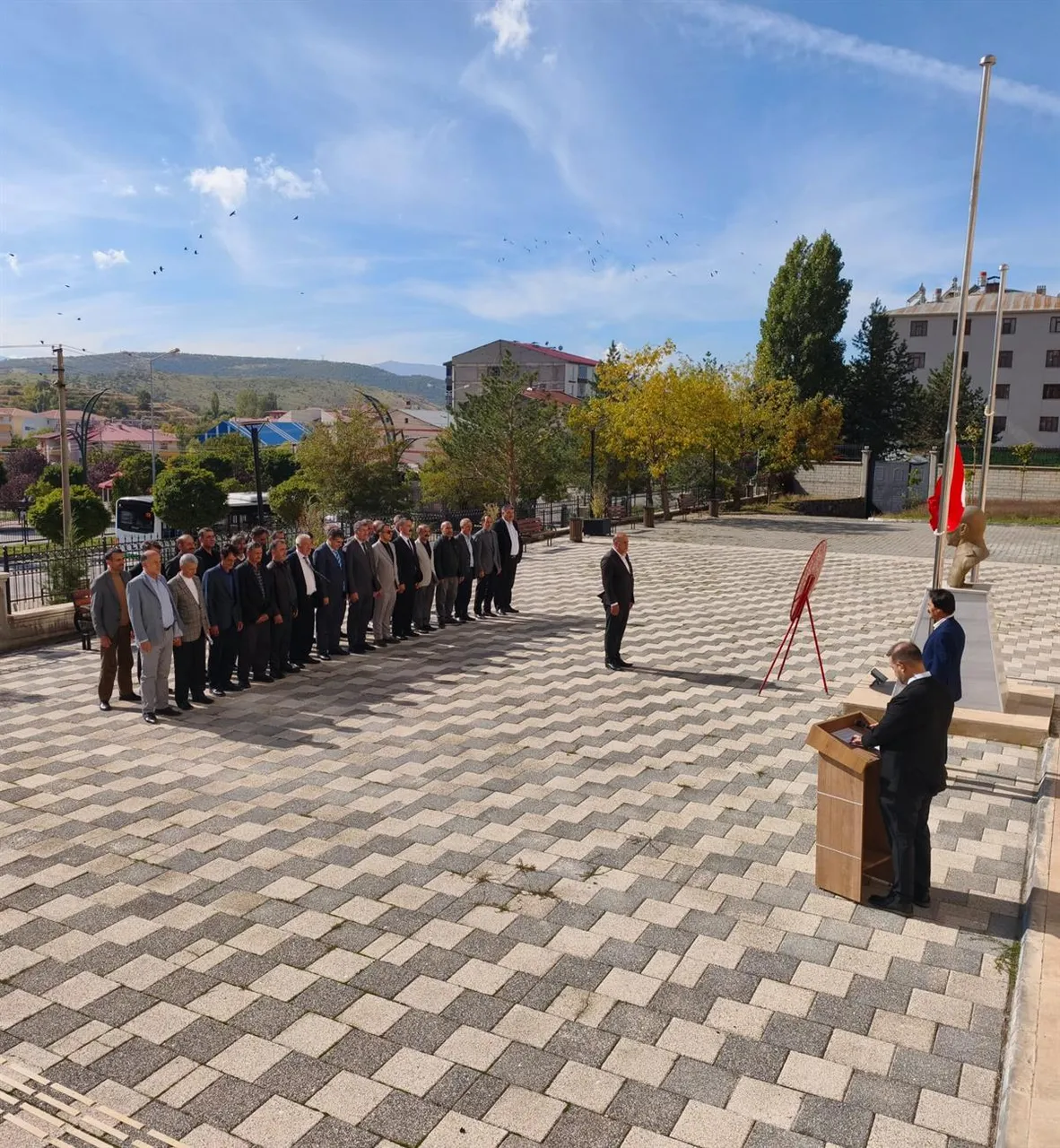Solhan'da 19 Ekim Muhtarlar Günü kutlandı