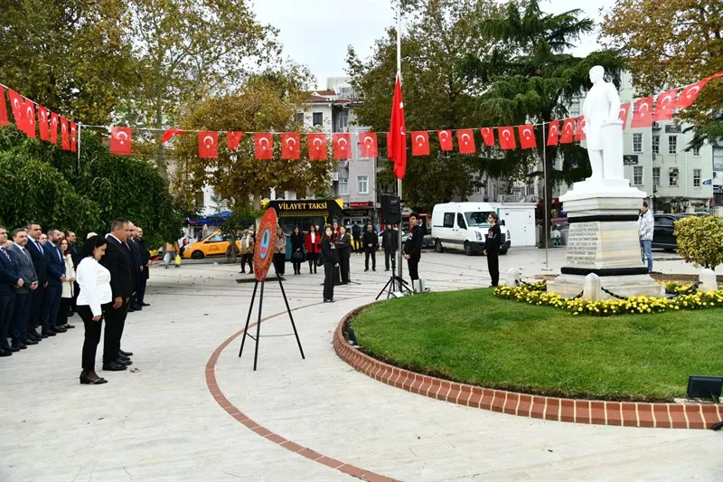 19 Ekim Muhtarlar Günü çelenk sunma töreni düzenlendi