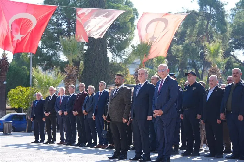 Turgutlu'da 19 Ekim Muhtarlar Günü törenle kutlandı