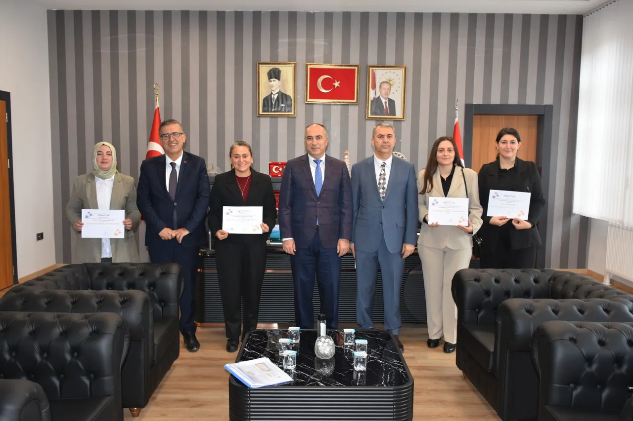 Hüma Hatun Mesleki ve Teknik Anadolu Lisesine eTwinning Okulu unvanı