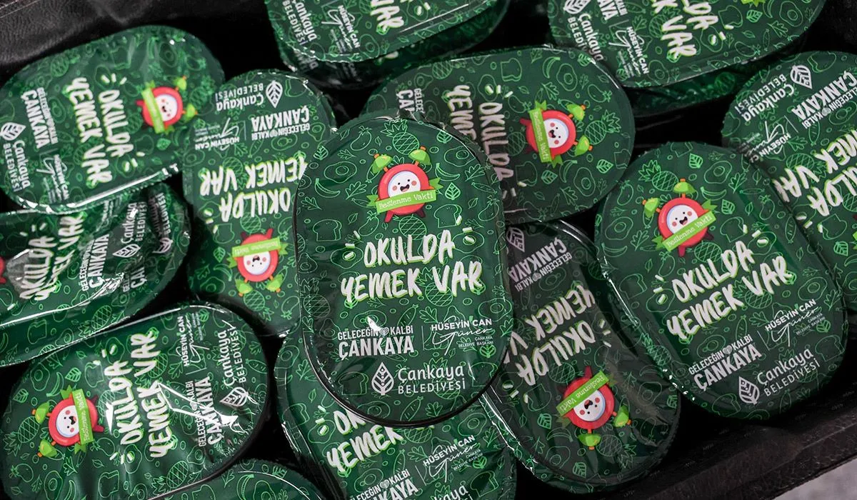 Çankaya’da 12 ilkokulda 1.865 öğrenciye öğle yemeği desteği