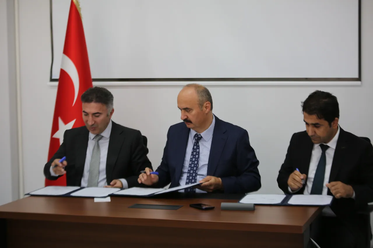 Batman Belediyesi ile Üniversite Arasında Uygulamalı Eğitim İş Birliği