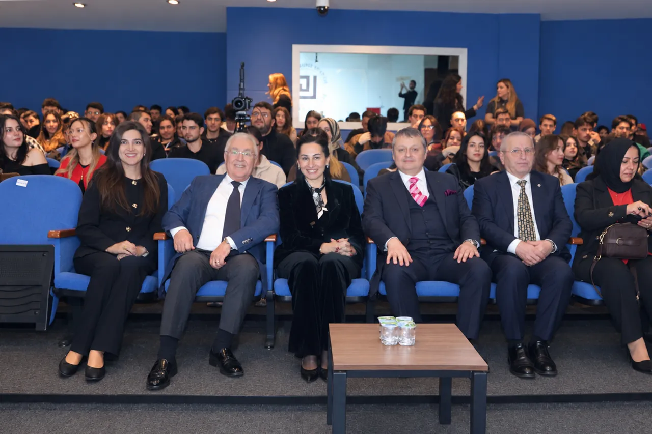Beykoz Belediye Başkan Vekili Özlem Vural Gürzel Job Fair’de
