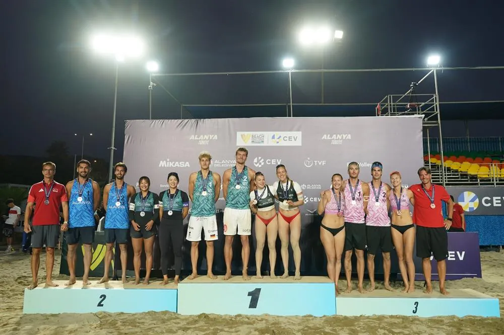 Alanya’da Plaj Voleybolu Şöleni tamamlandı