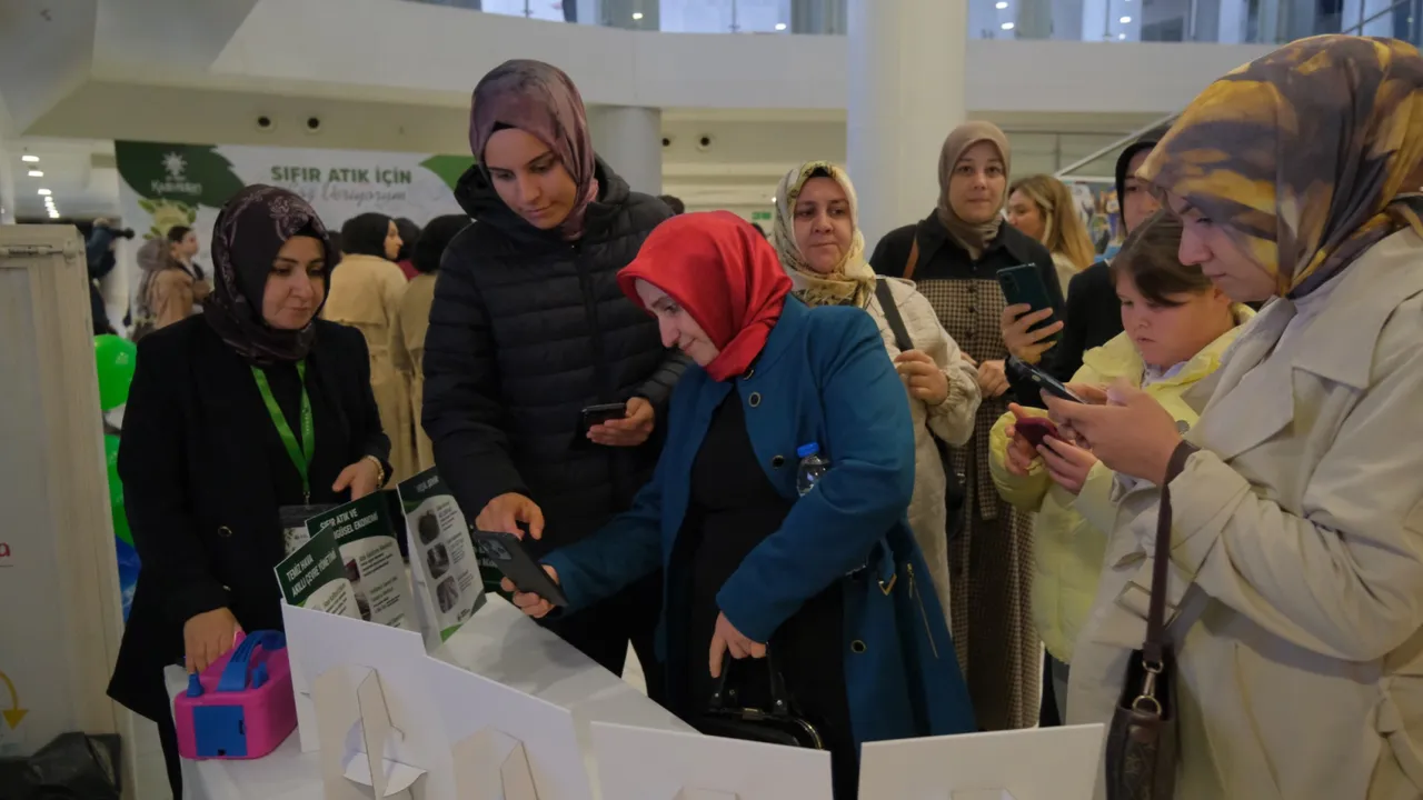 İnegöl Belediyesi’nden Sıfır atık etkinliğinde örnek uygulama