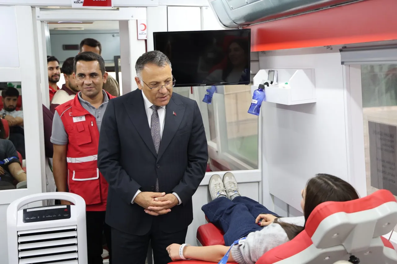 Rektör Gürel’den Türk Kızılay'ın kan bağışı kampanyasına destek