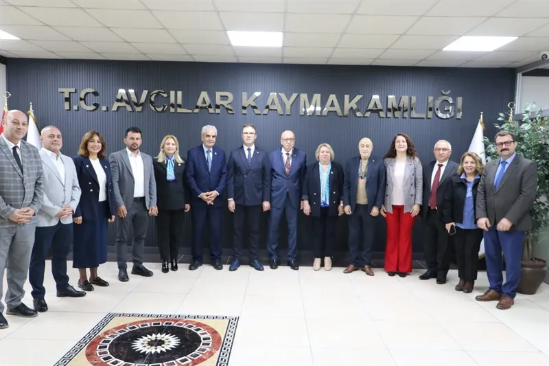 Avcılar Kaymakamı Burhan, muhtarlarla bir araya geldi