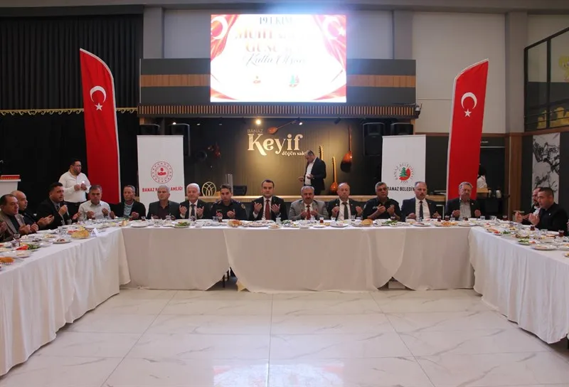 Banaz Kaymakamı, düzenlenen kahvaltı programında köy ve mahalle muhtarlarıyla bir araya geldi