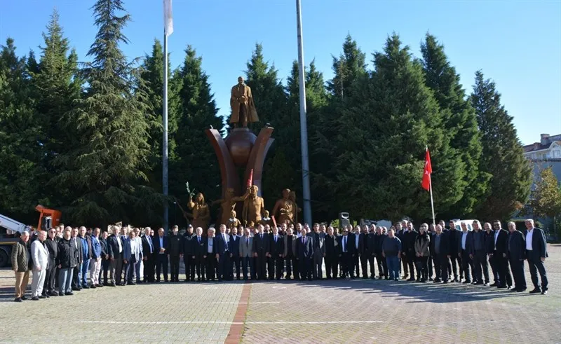 19 Ekim Muhtarlar Günü dolayısıyla Banaz'da çelenk sunma töreni düzenlendi