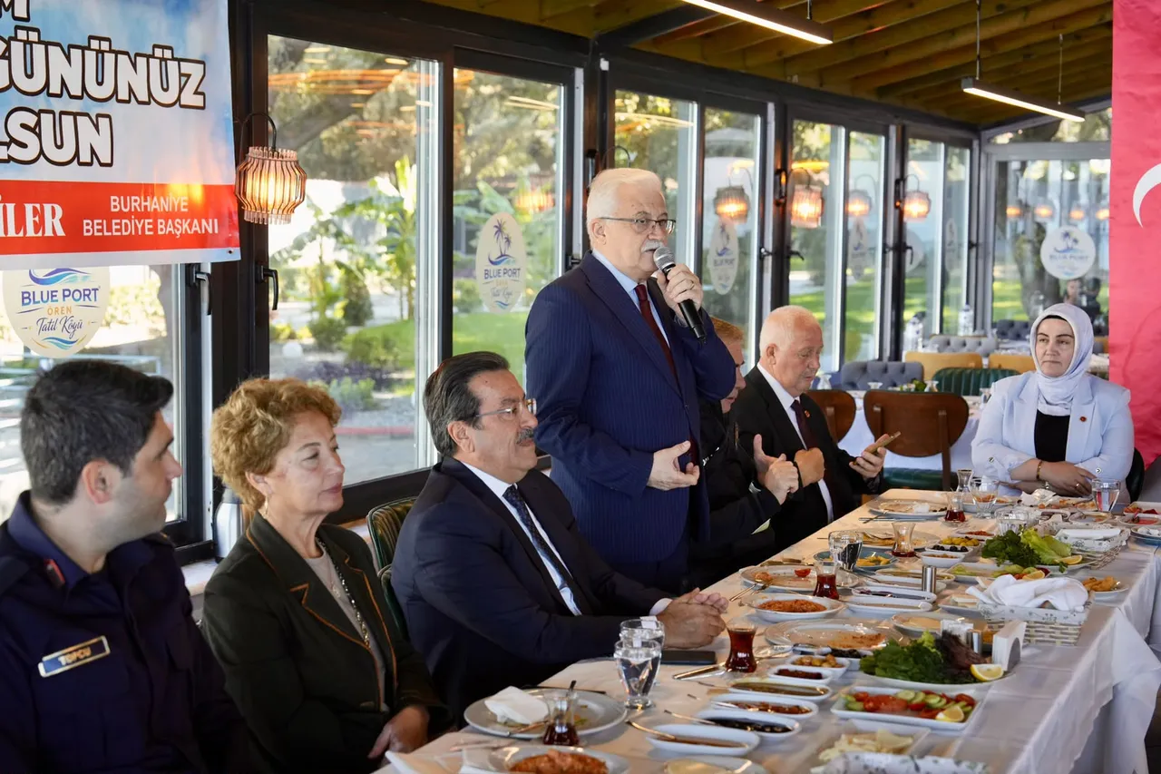 Başkan Deveciler Muhtarlarla bir araya geldi