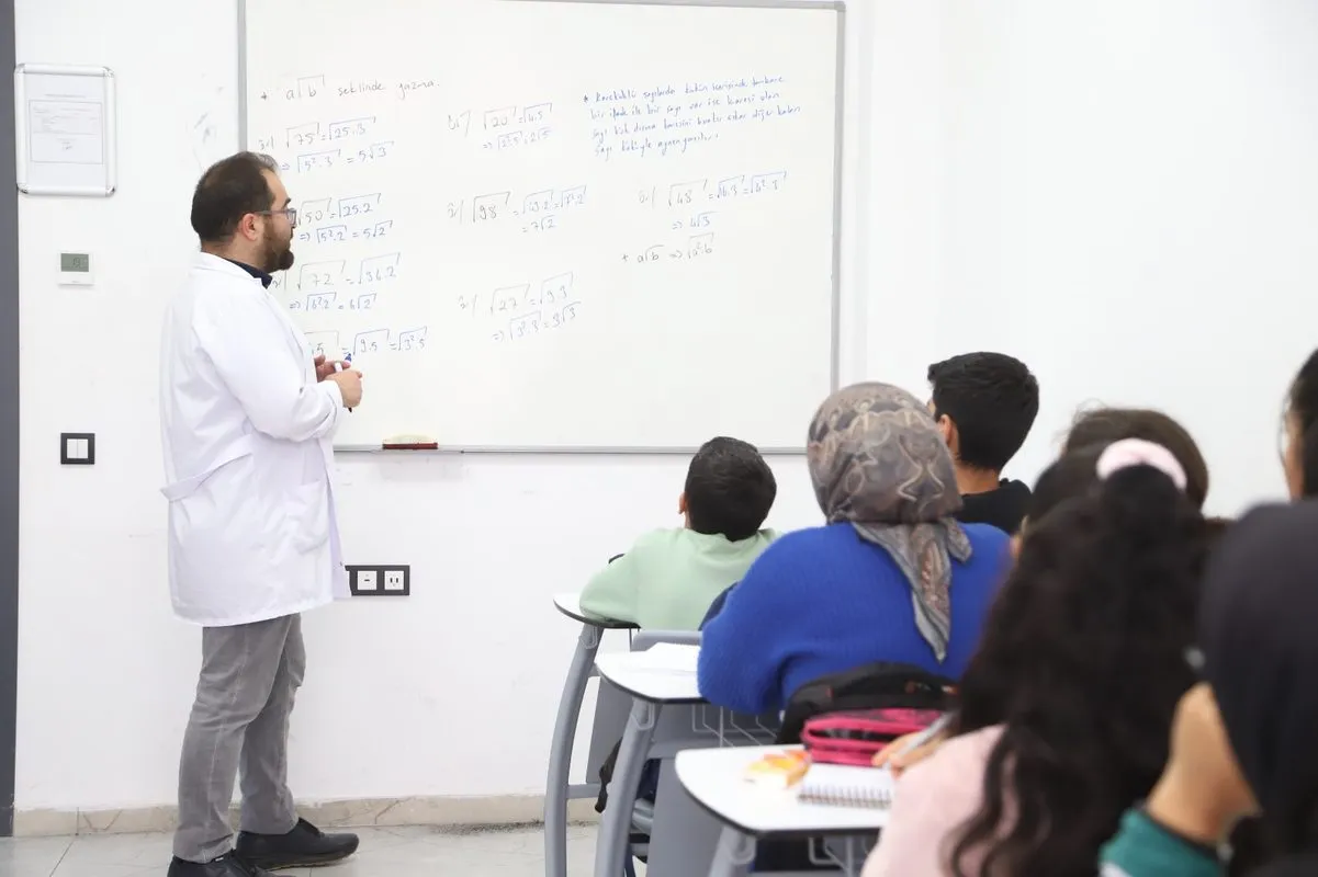 Battalgazi Belediyesinden 450 öğrenciye ücretsiz eğitim desteği