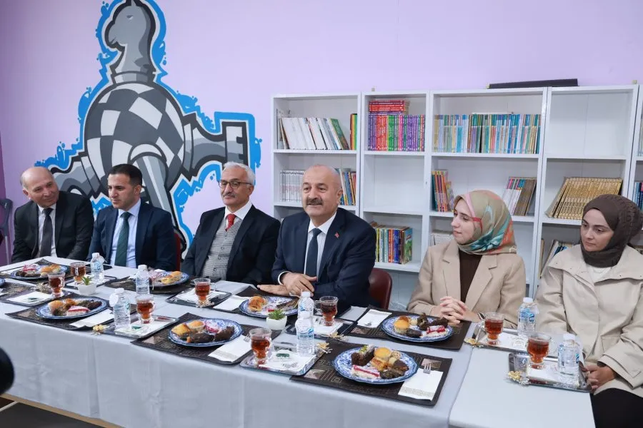 Gebze Okur Projesi kapsamında veli ve öğretmenlerle buluşma
