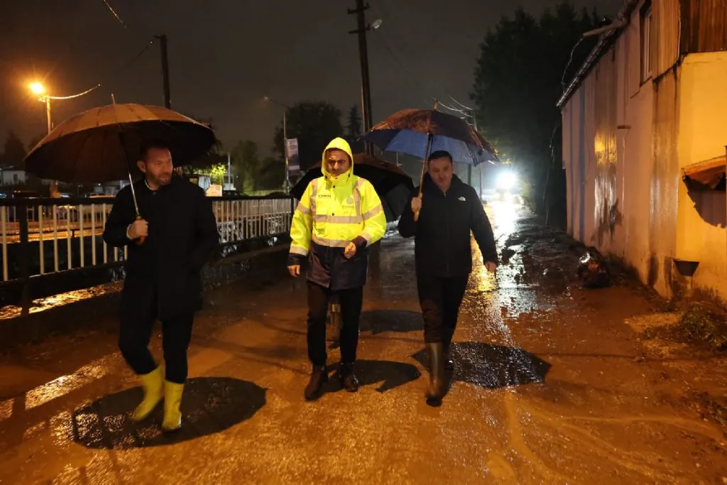 Başkan Özlü´den Hafta Sonu Boyunca yoğun mesai