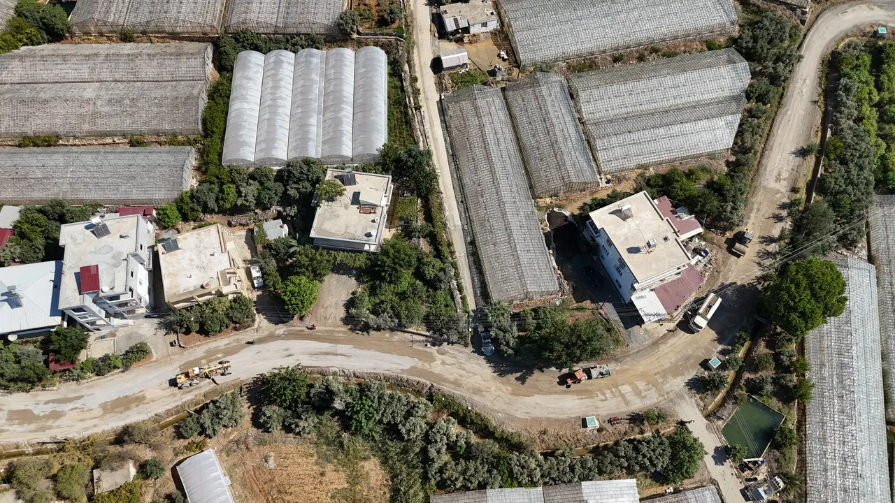 Aydıncık’ta ulaşım konforu Büyükşehir ile artıyor