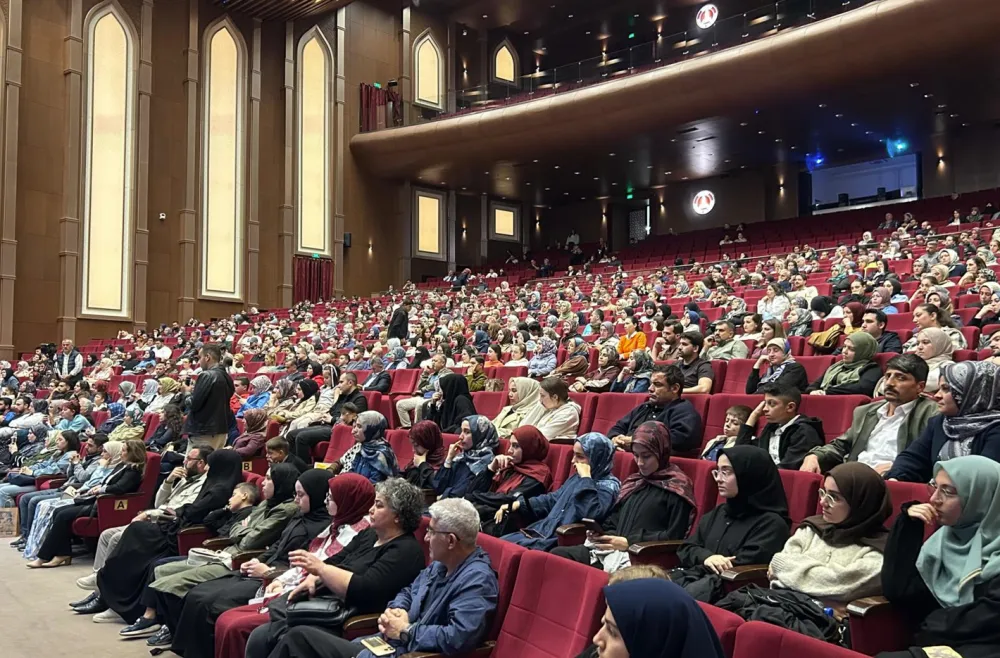 Tarhan, Gaziantepli okurlarıyla buluştu