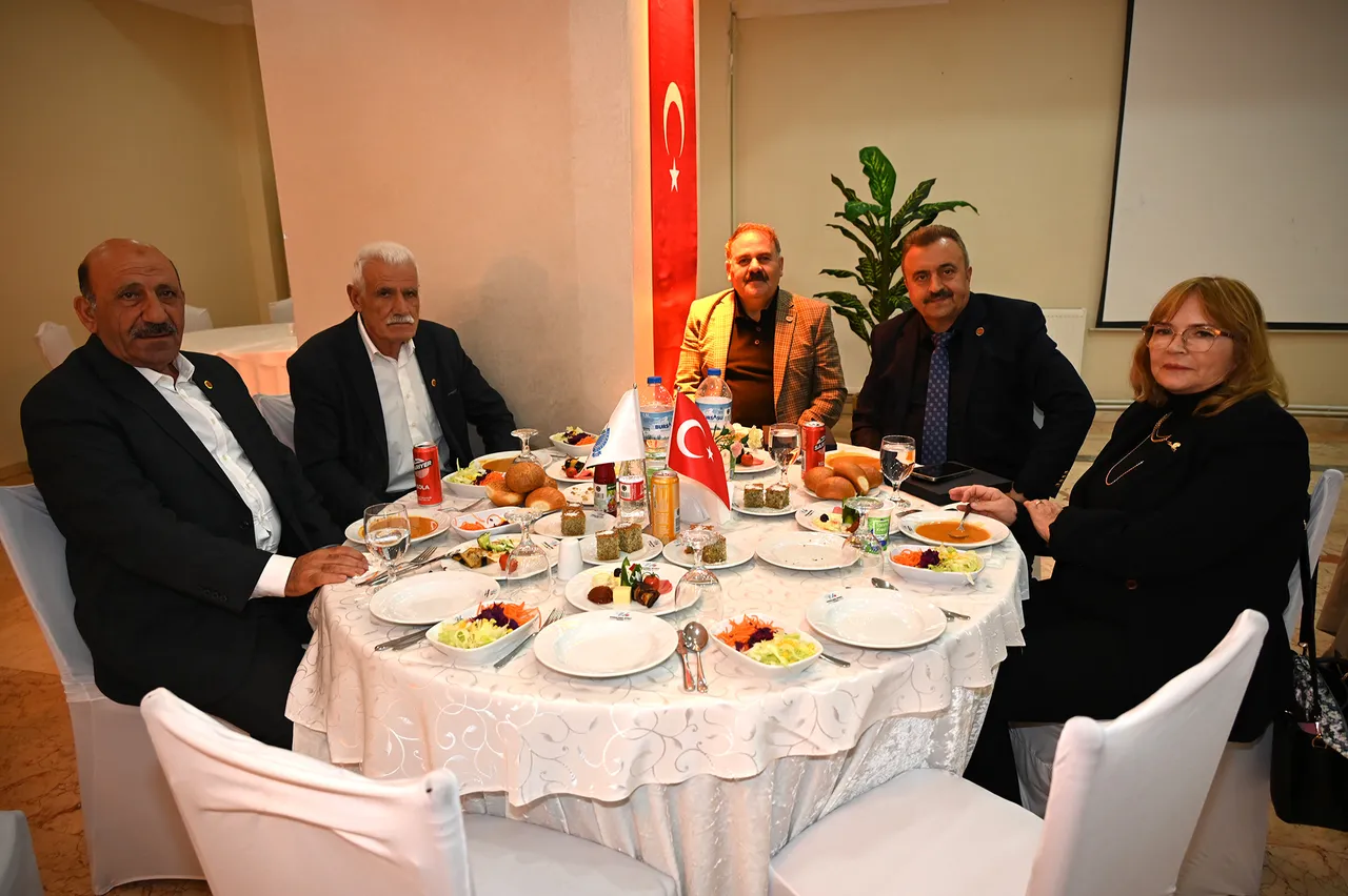 Başkan Gürel, Muhtarlarla bir araya geldi