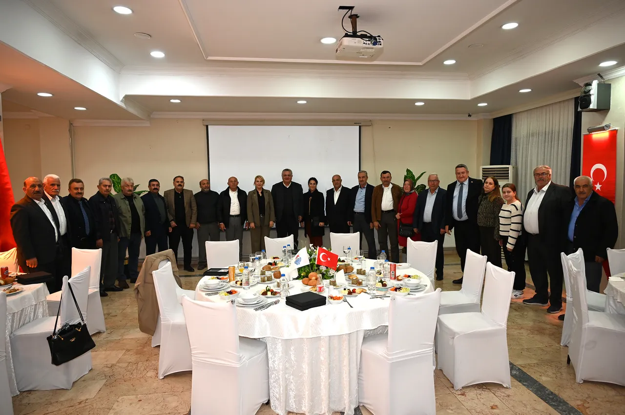 Başkan Gürel, Muhtarlarla bir araya geldi