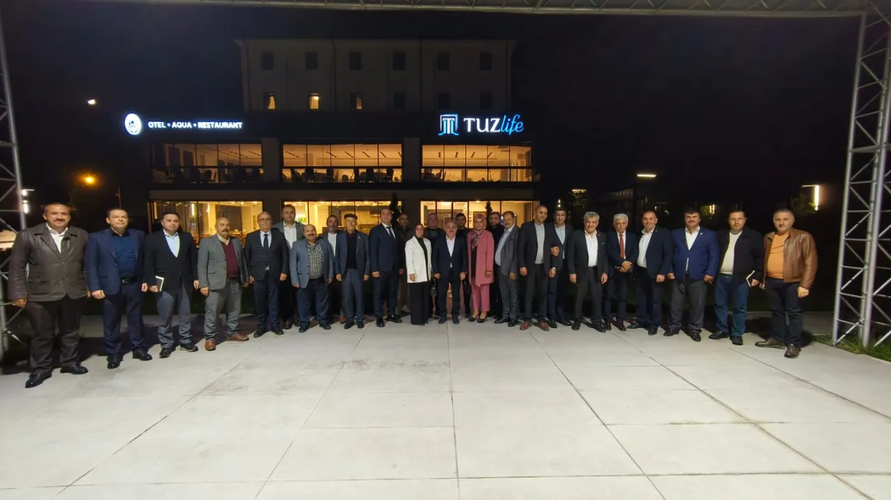 Esen, Muhtarlarla değerlendirme toplantısı yaptı