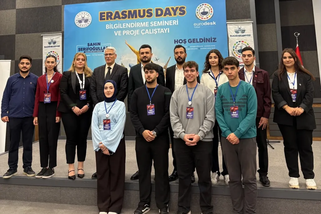 Elazığ Belediyesi Gençlik Meclisi ev sahipliğinde bölgesel Gençlik buluşması düzenlendi